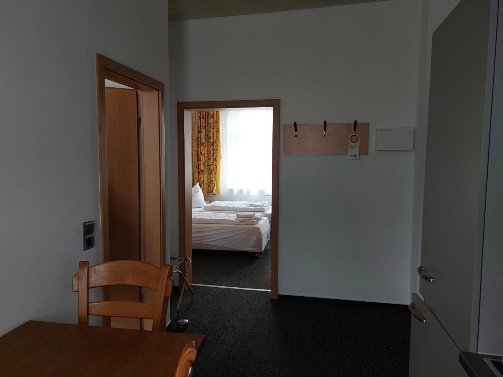 Gaestezimmer Gasthof Becker Wulfrath Exterior foto