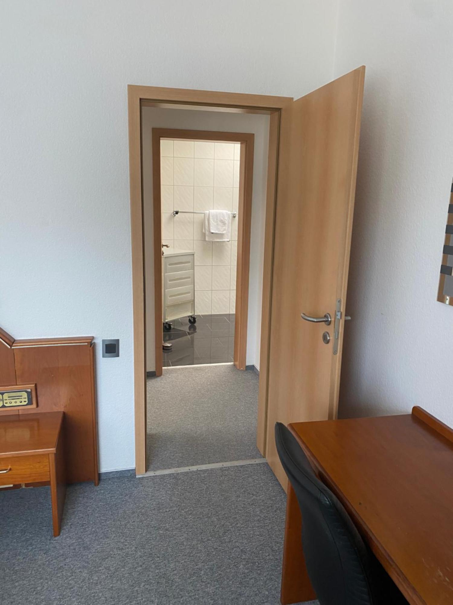 Gaestezimmer Gasthof Becker Wulfrath Exterior foto